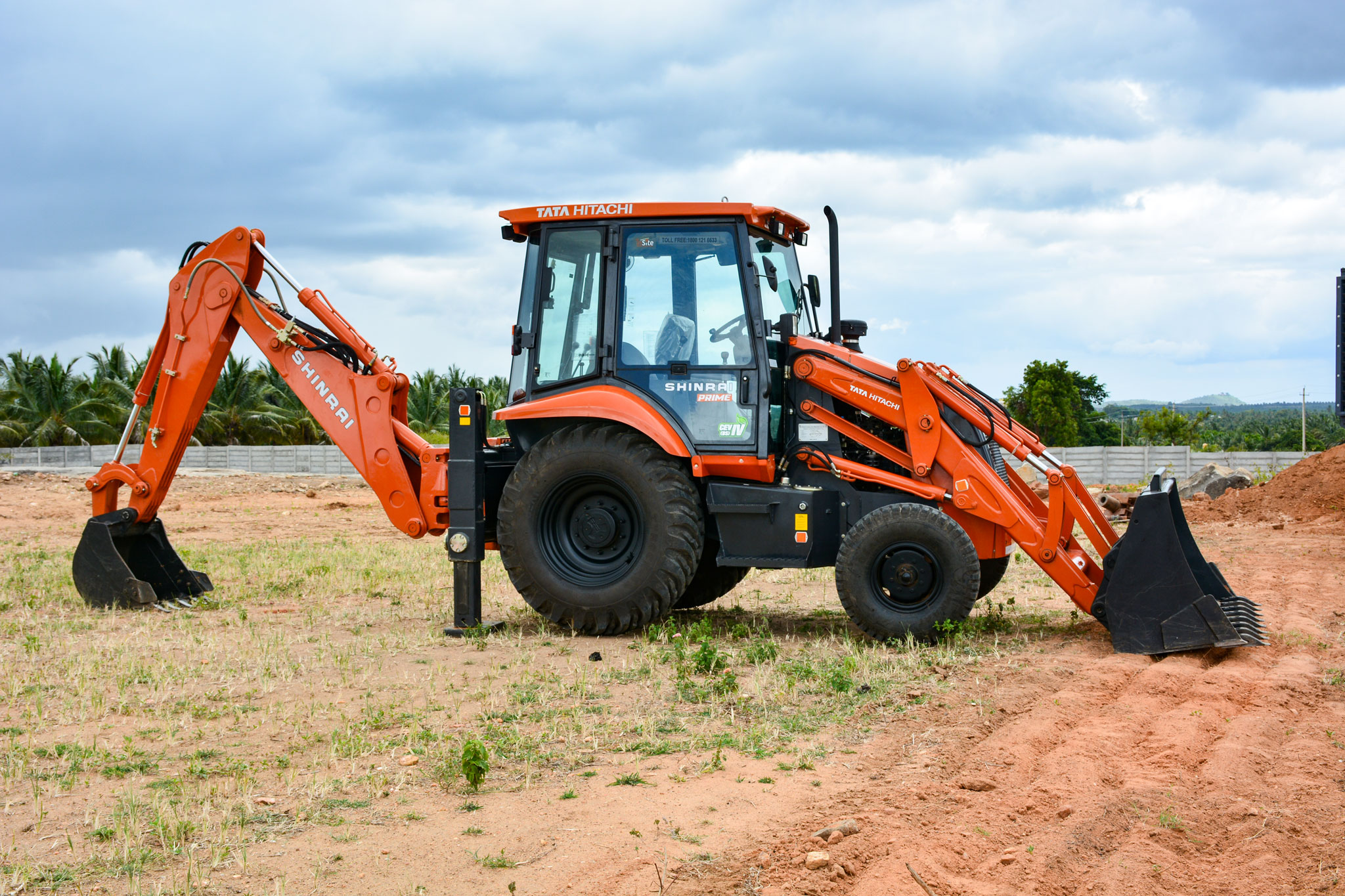 Tata Hitachi machinery for construction rental